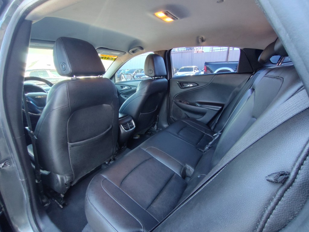 2016 Chevrolet Malibu Image 32