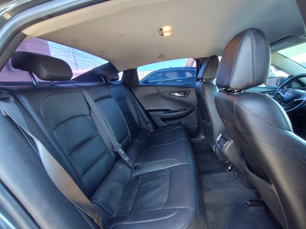 2016 Chevrolet Malibu Image 38