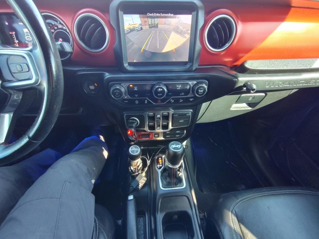 2020 Jeep Wrangler Image 24