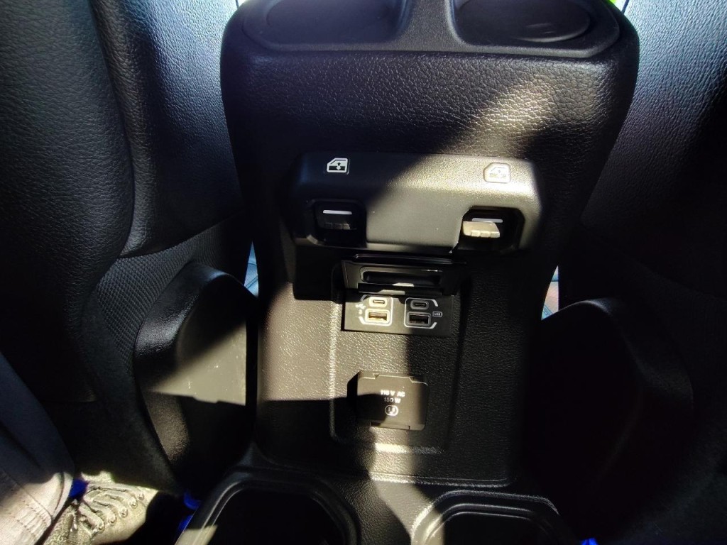 2020 Jeep Wrangler Image 32