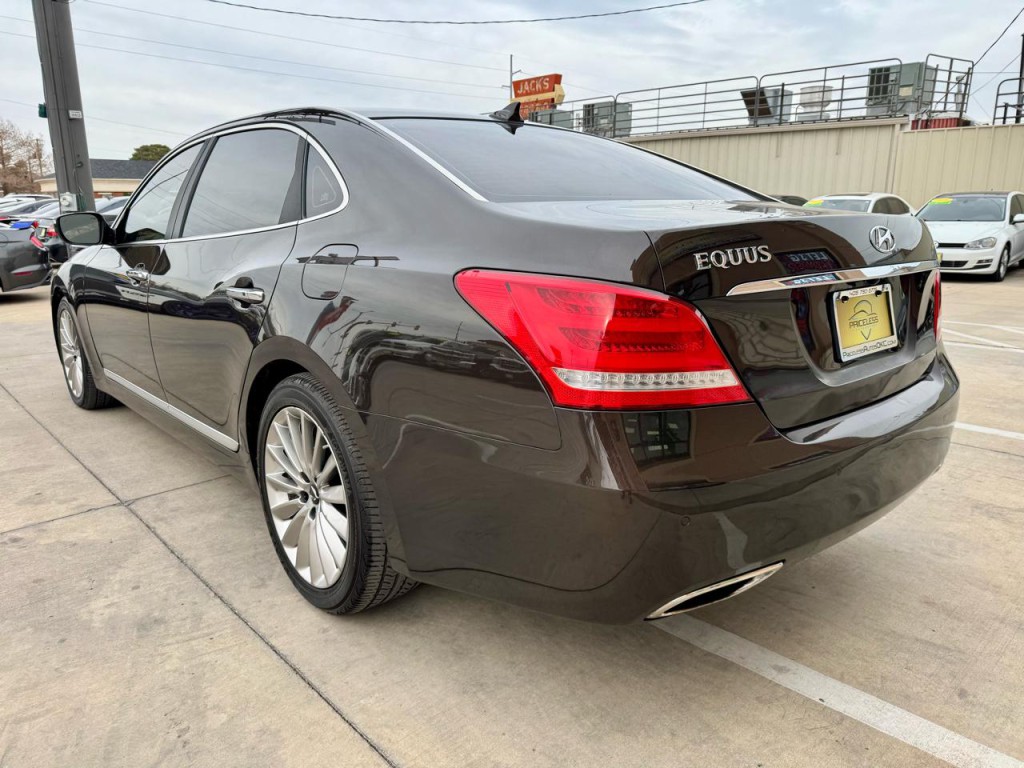 2016 Hyundai Equus Image 7