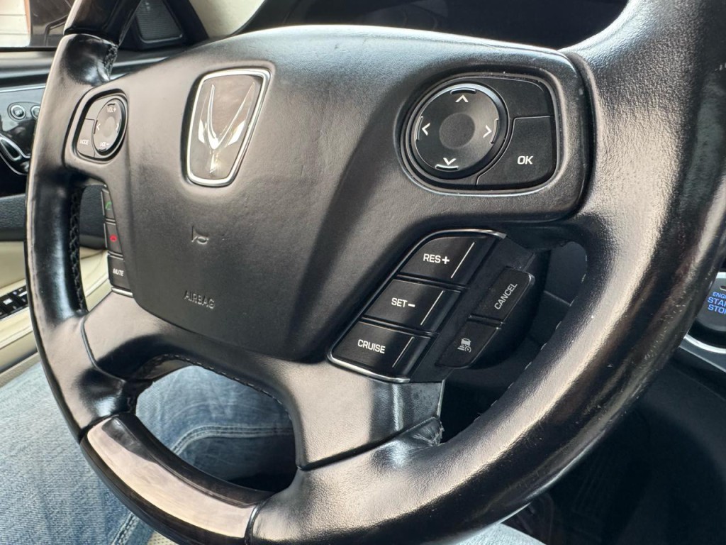 2016 Hyundai Equus Image 26