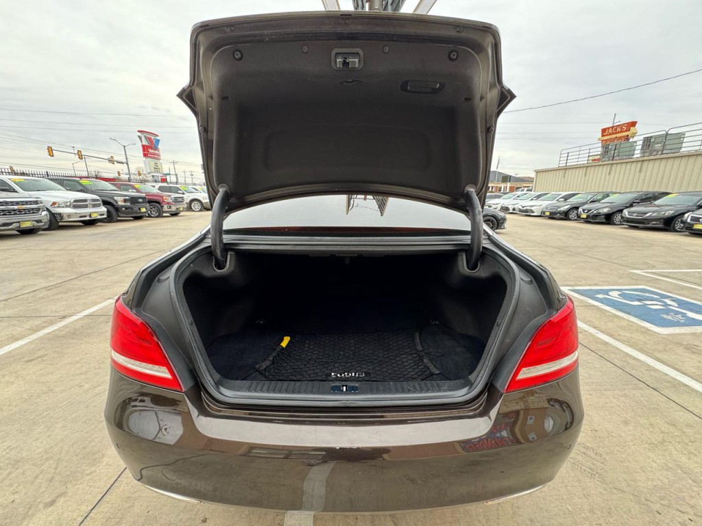 2016 Hyundai Equus Image 61