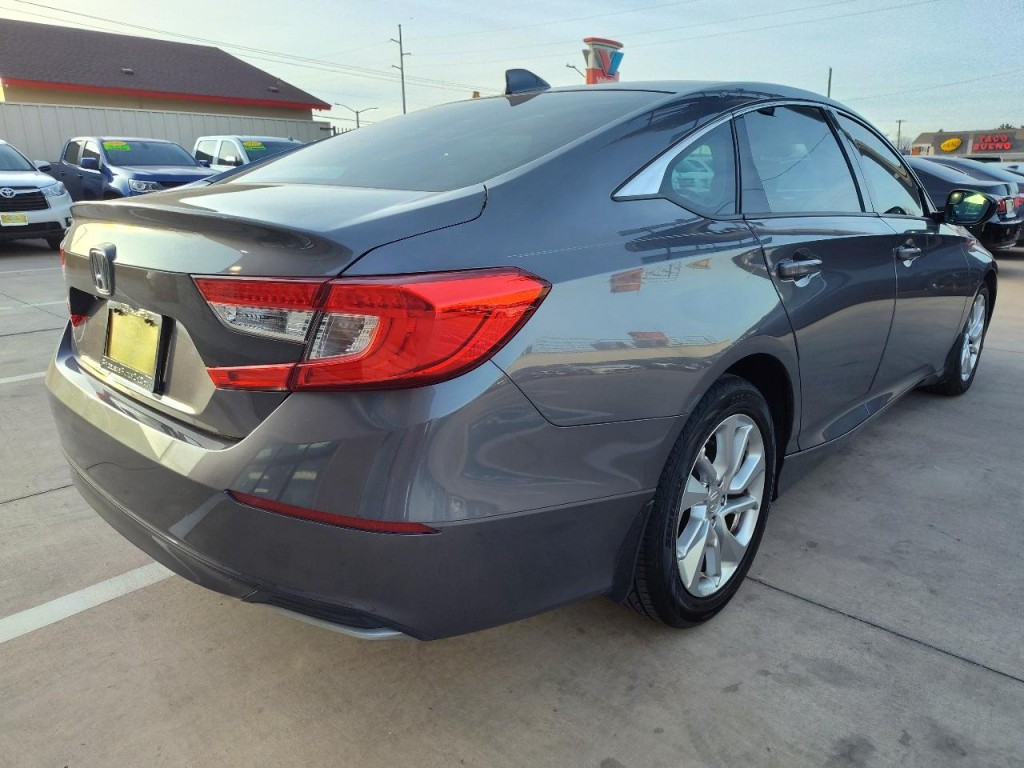 2019 Honda Accord Image 4