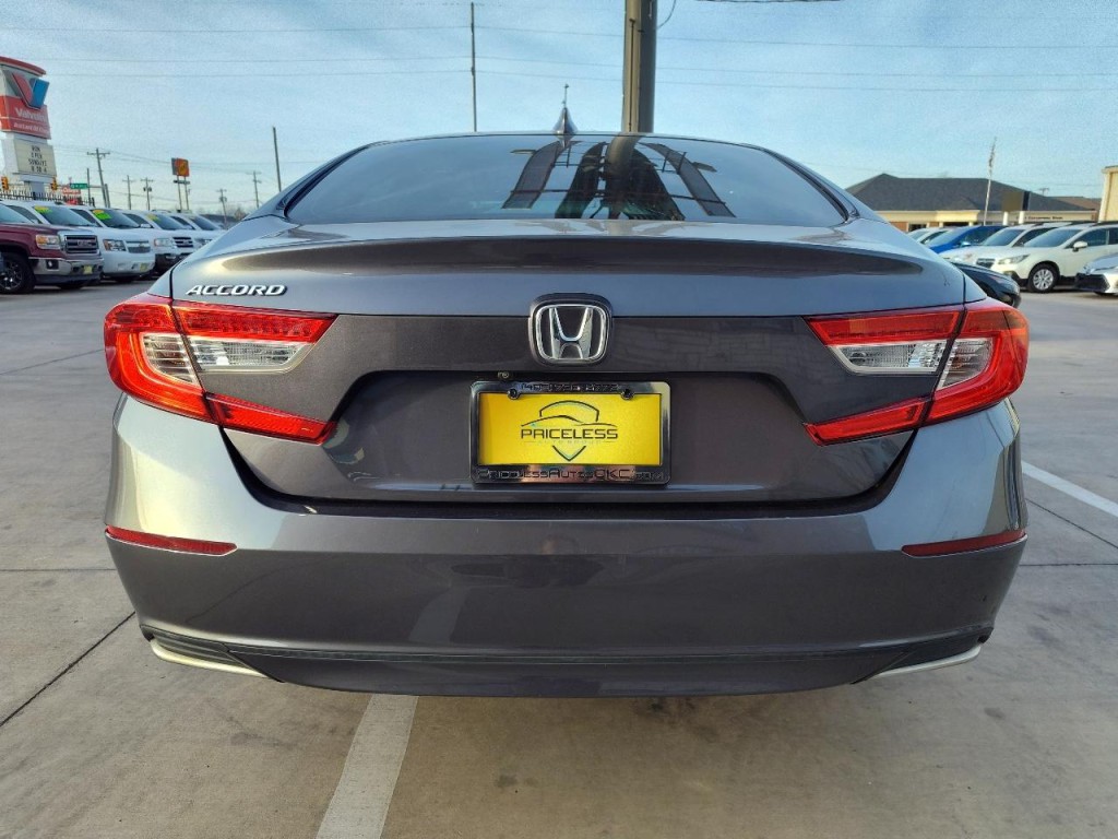 2019 Honda Accord Image 5