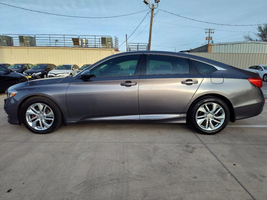 2019 Honda Accord Image 7