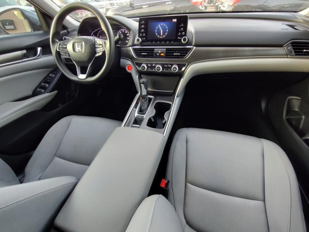 2019 Honda Accord Image 34