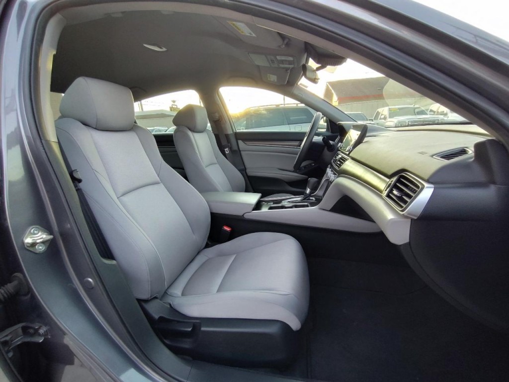 2019 Honda Accord Image 41