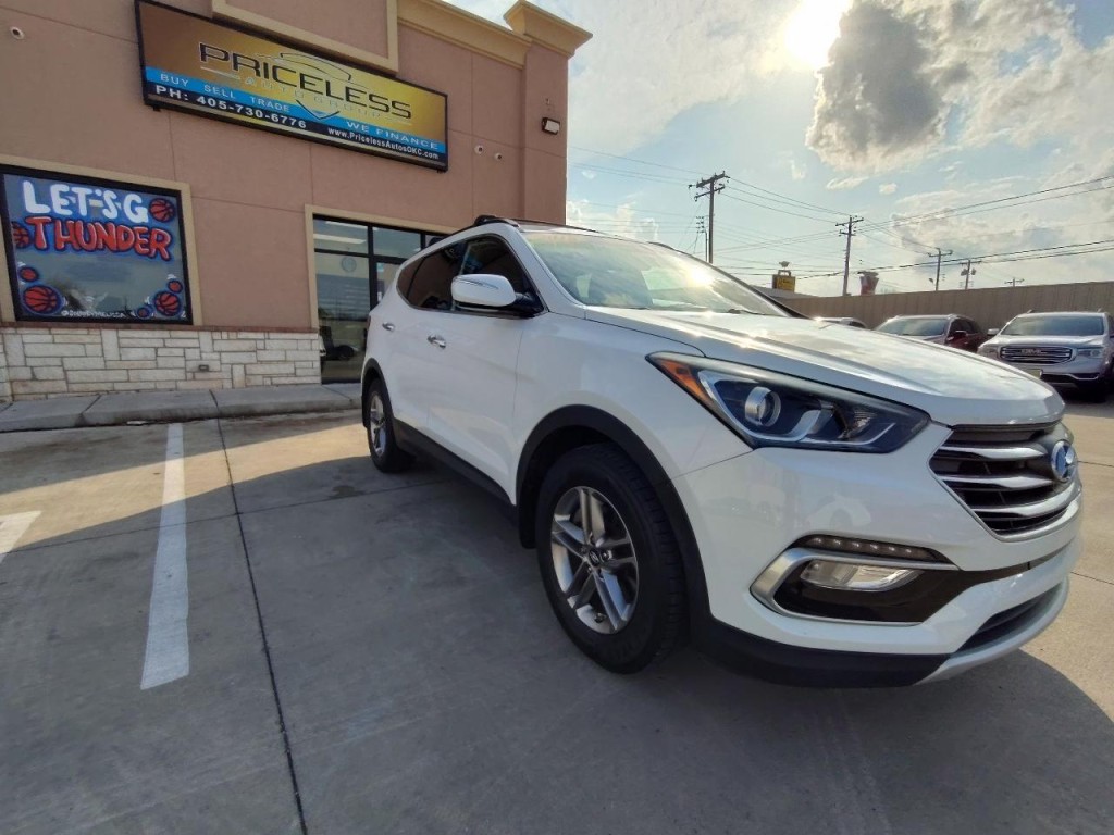 2018 Hyundai Santa Fe Image 2