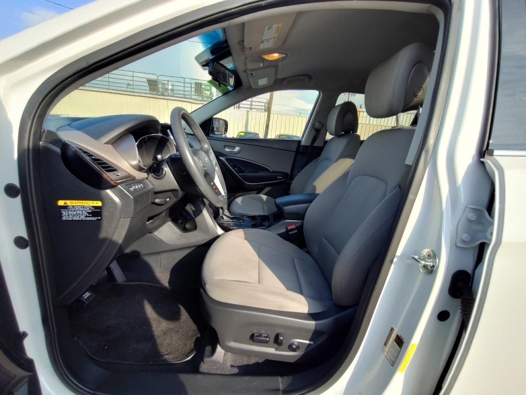 2018 Hyundai Santa Fe Image 14