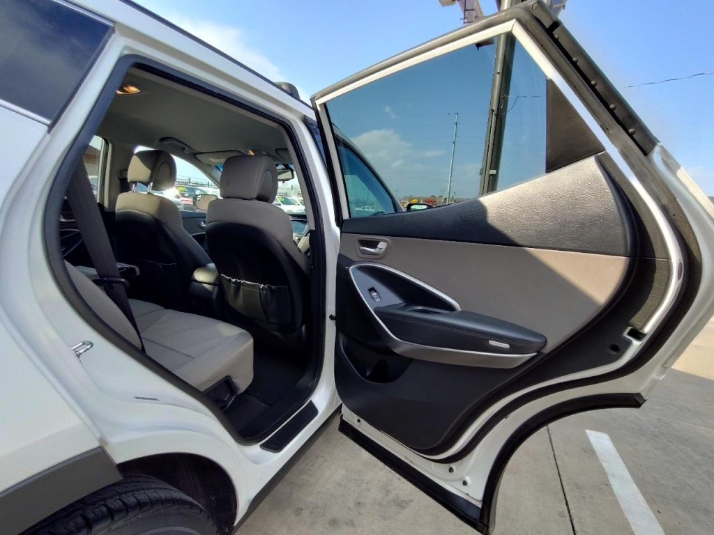 2018 Hyundai Santa Fe Image 40