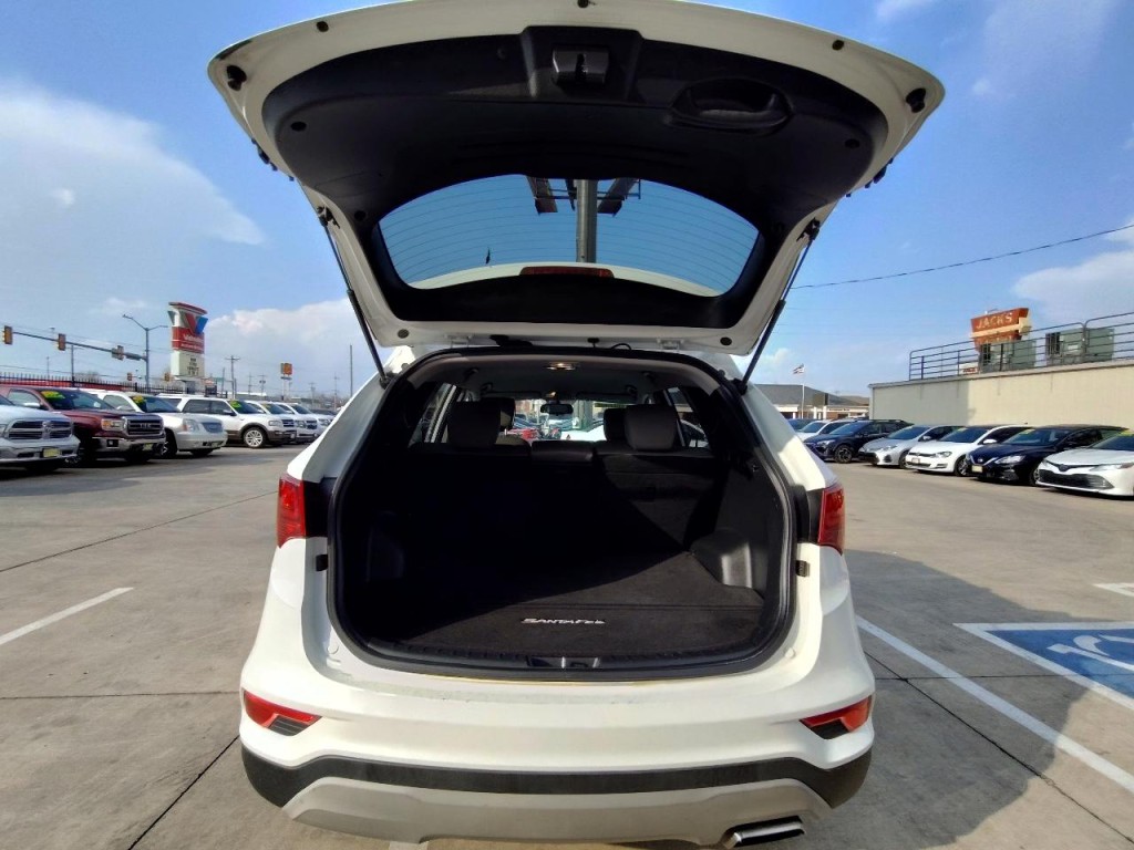 2018 Hyundai Santa Fe Image 48