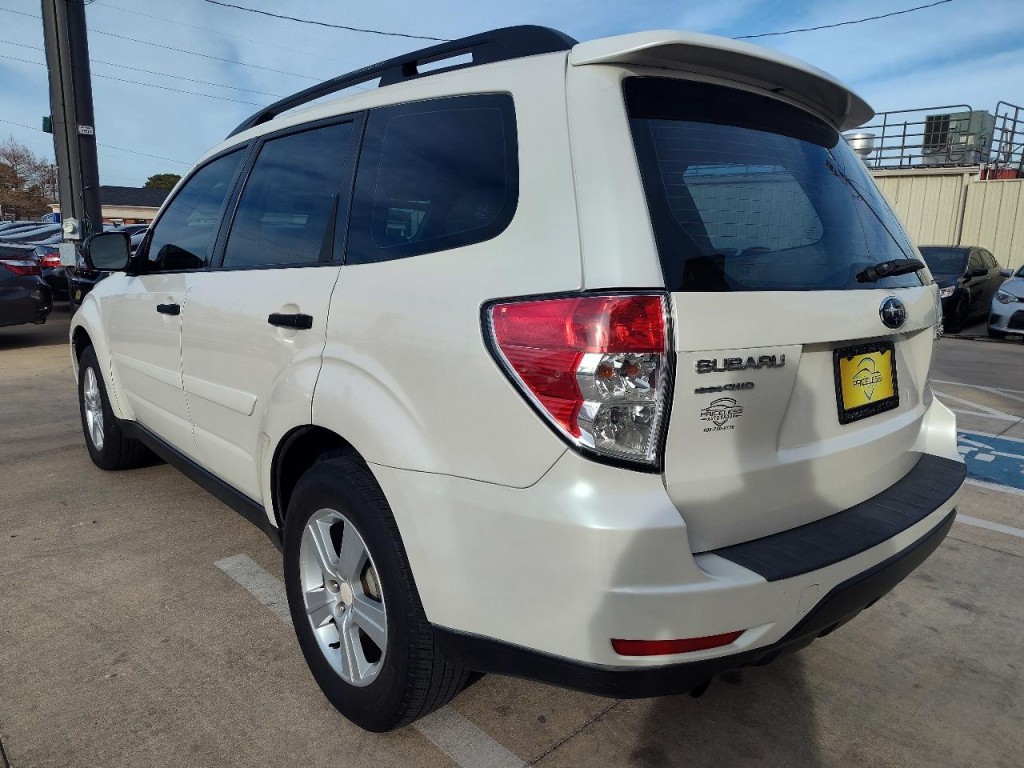 2012 Subaru Forester Image 6