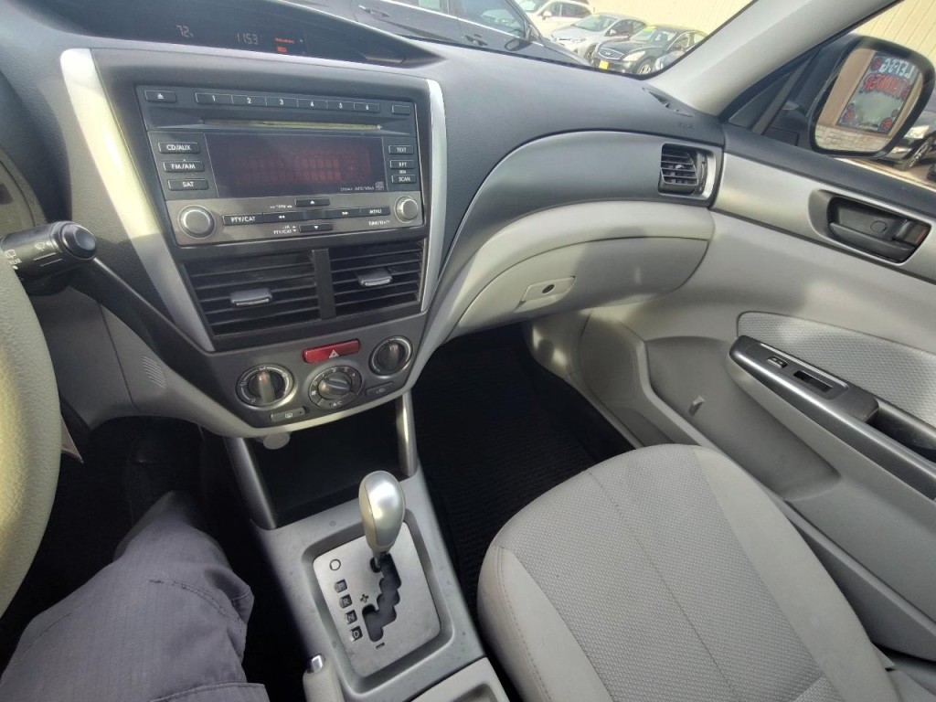 2012 Subaru Forester Image 21