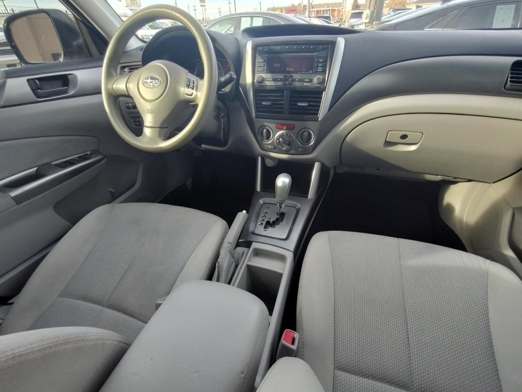 2012 Subaru Forester Image 30