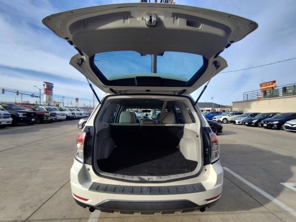2012 Subaru Forester Image 39