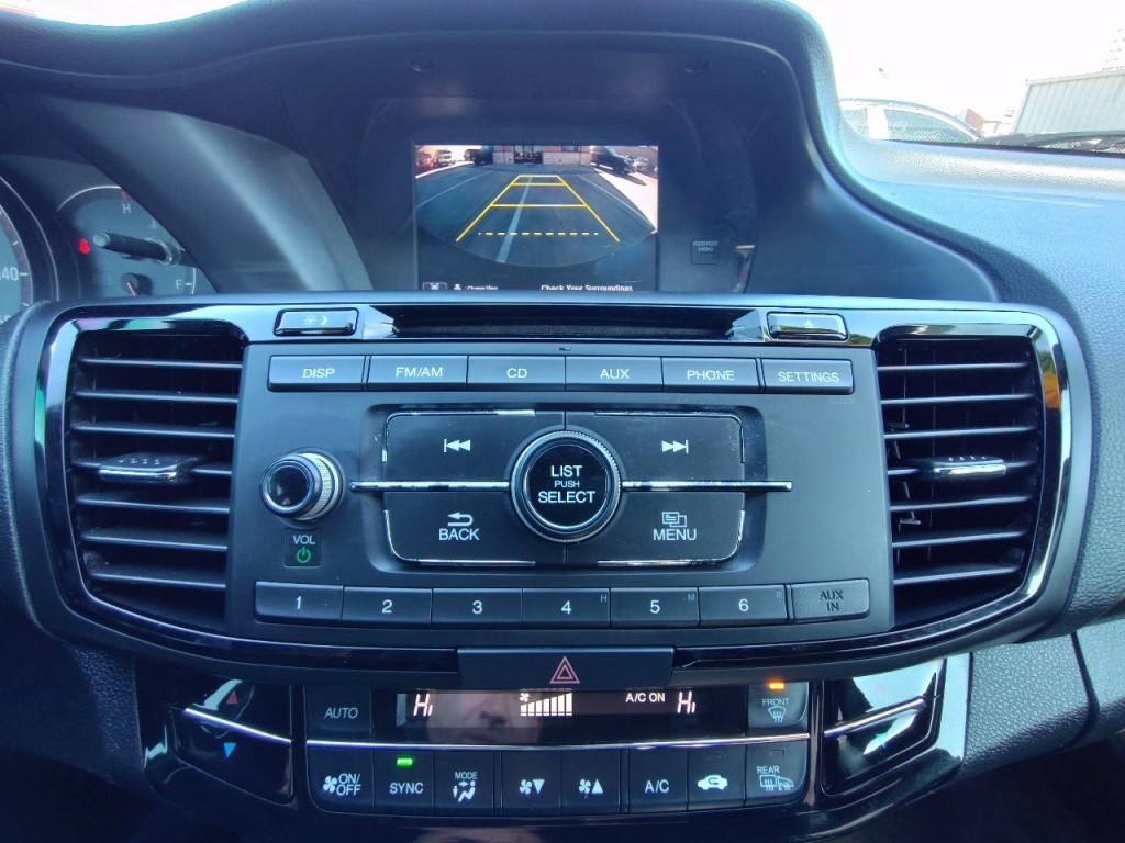 2016 Honda Accord Image 23