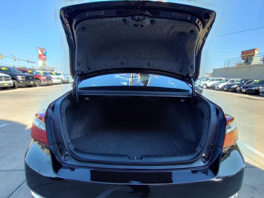 2016 Honda Accord Image 45