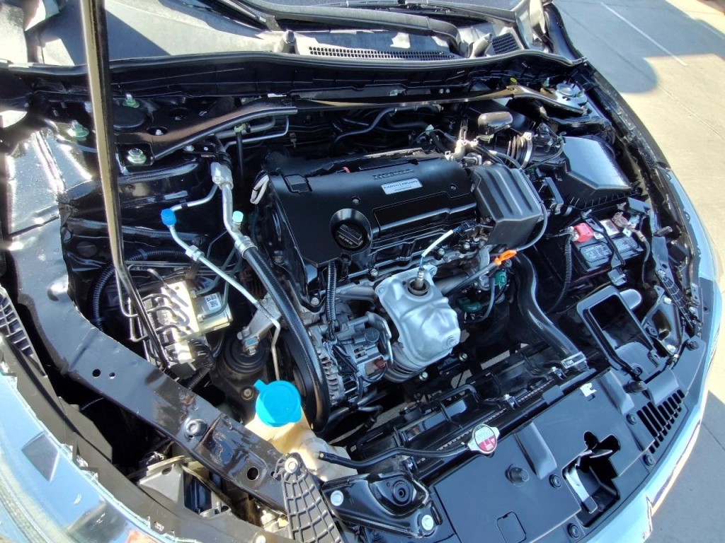 2016 Honda Accord Image 49