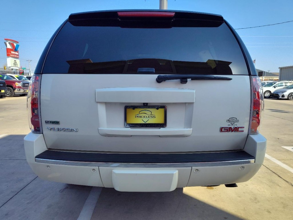 2011 GMC Yukon Image 5