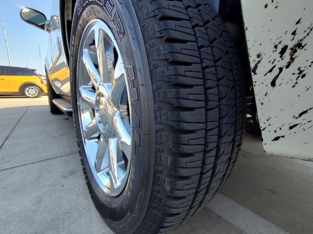 2011 GMC Yukon Image 15