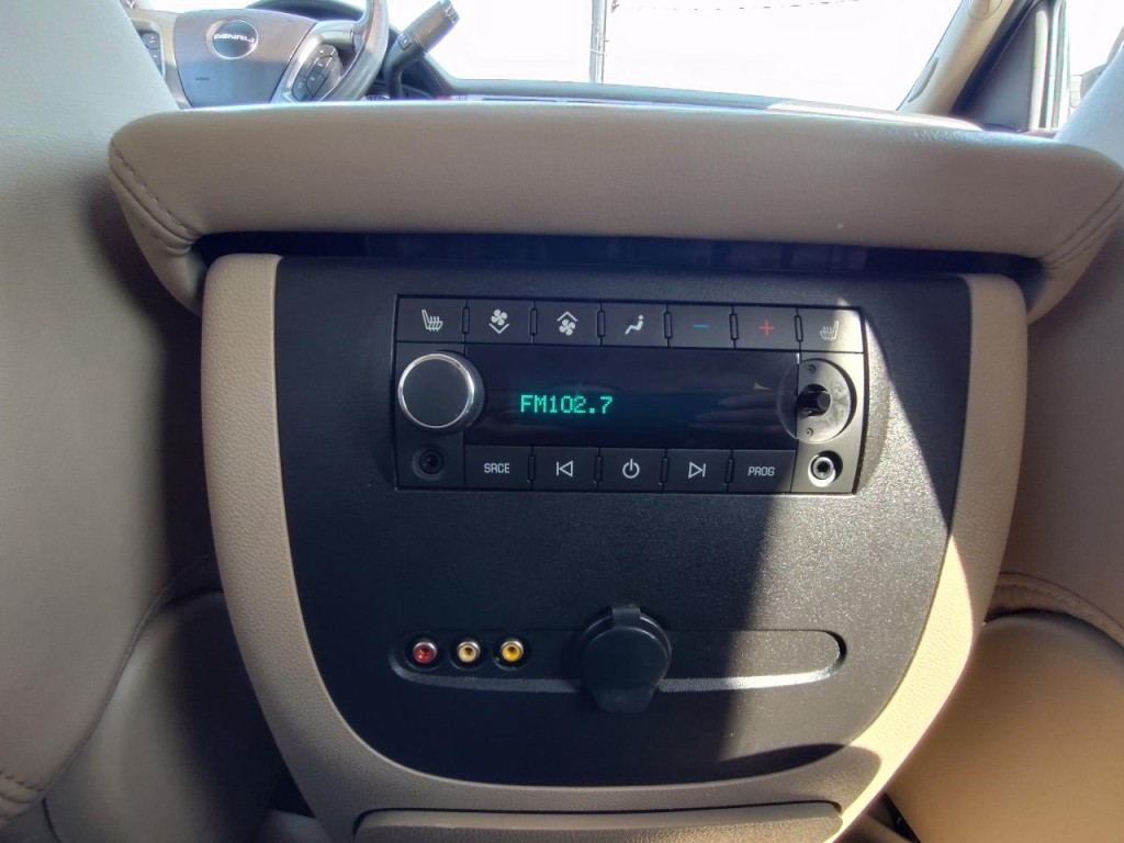 2011 GMC Yukon Image 36