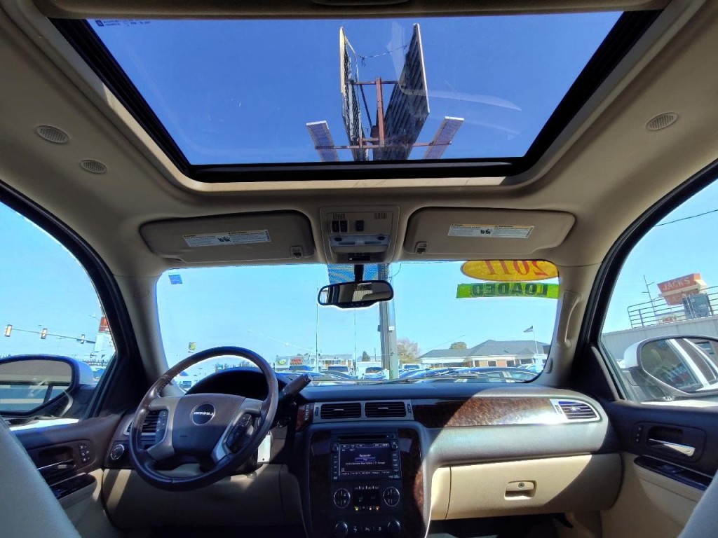 2011 GMC Yukon Image 37