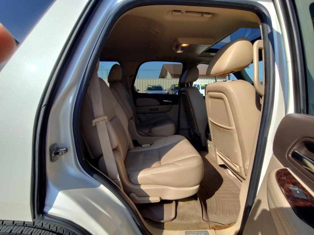 2011 GMC Yukon Image 42