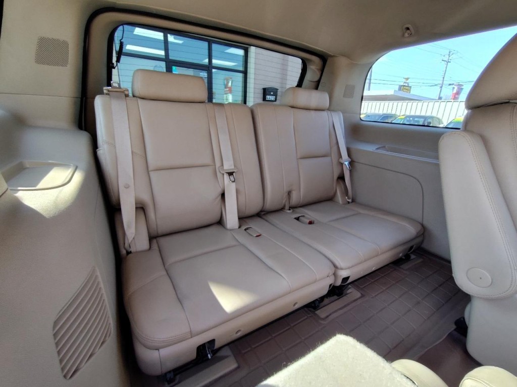 2011 GMC Yukon Image 45