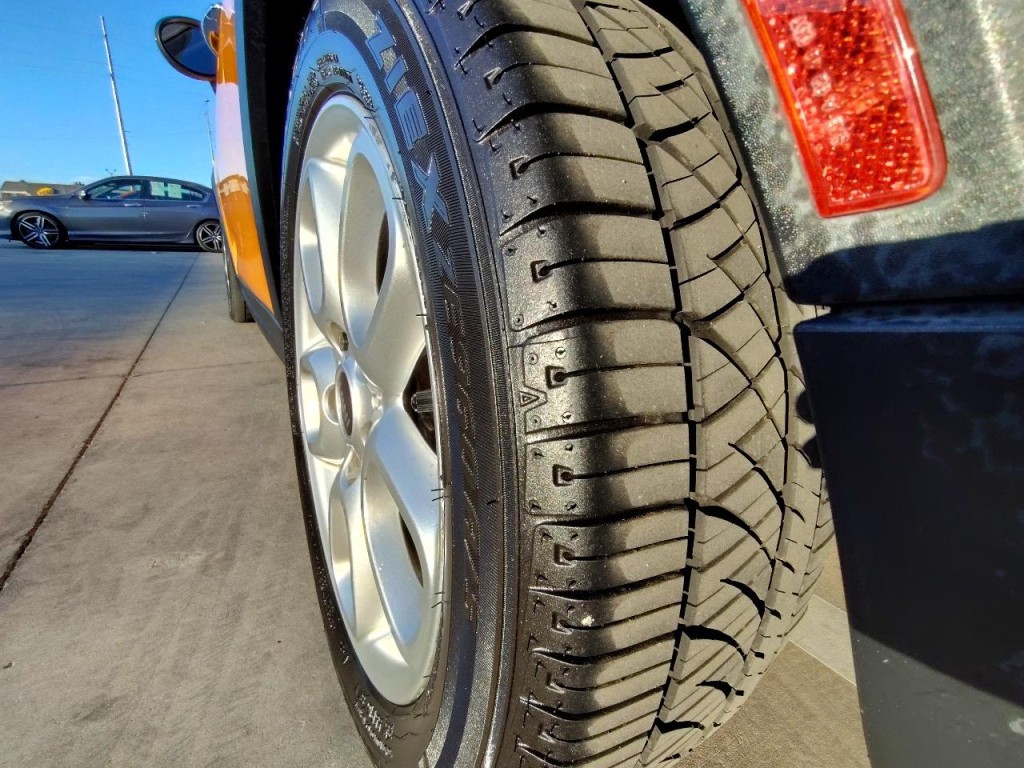 2014 MINI Cooper Image 12