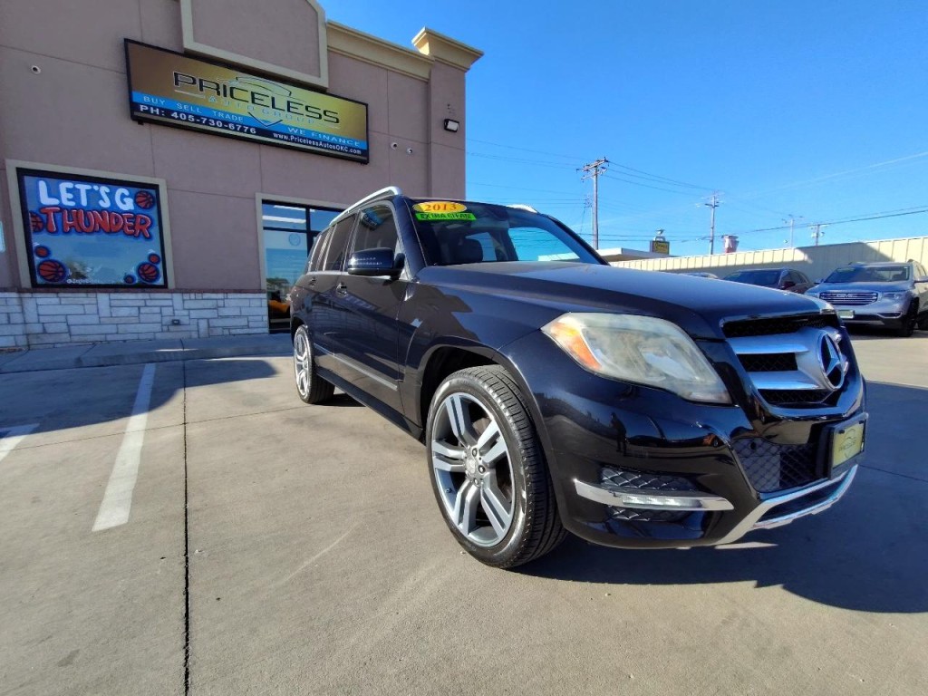2013 Mercedes-Benz GLK-Class Image 2