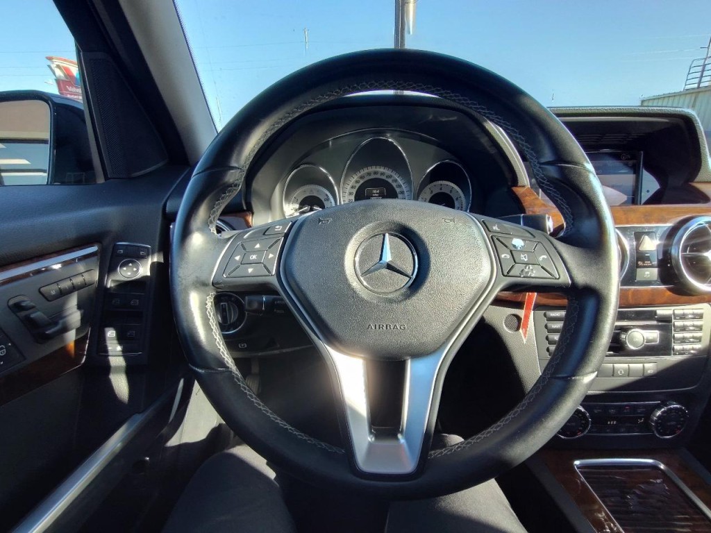 2013 Mercedes-Benz GLK-Class Image 17