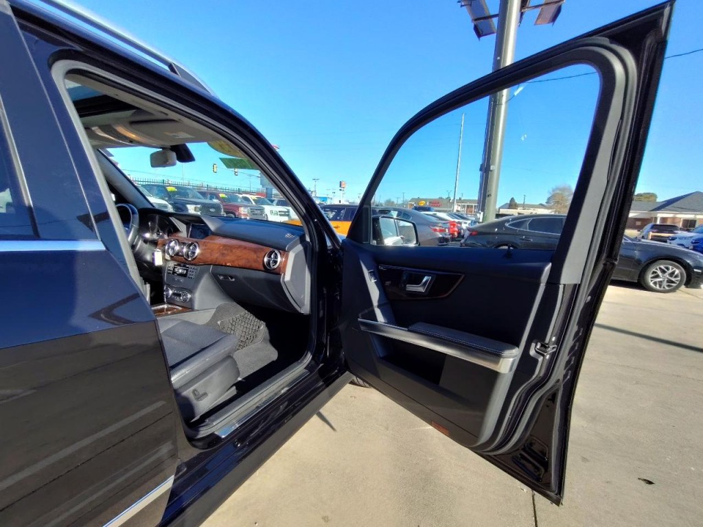 2013 Mercedes-Benz GLK-Class Image 46