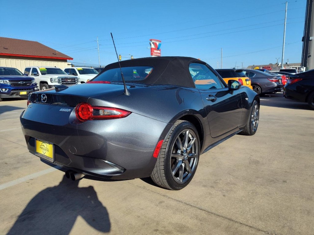 2016 Mazda MX-5 Miata Image 4