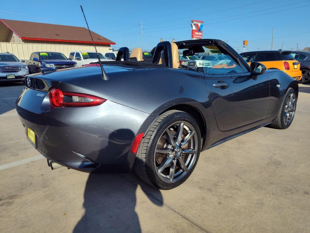 2016 Mazda MX-5 Miata Image 12