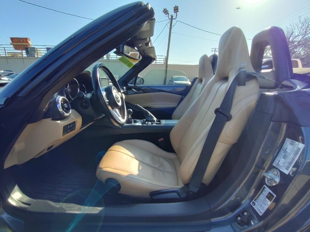 2016 Mazda MX-5 Miata Image 22