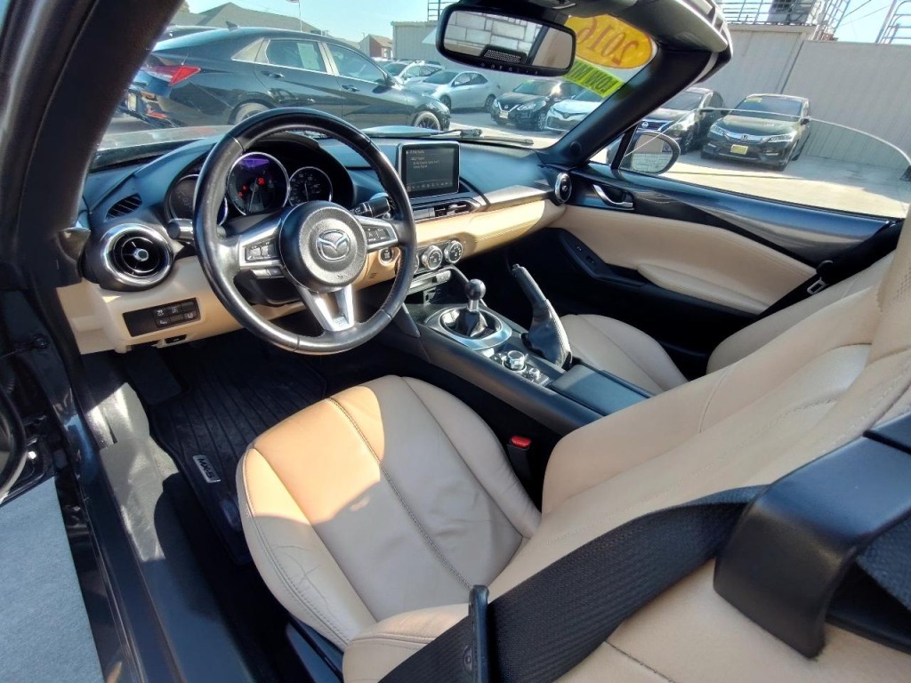 2016 Mazda MX-5 Miata Image 24