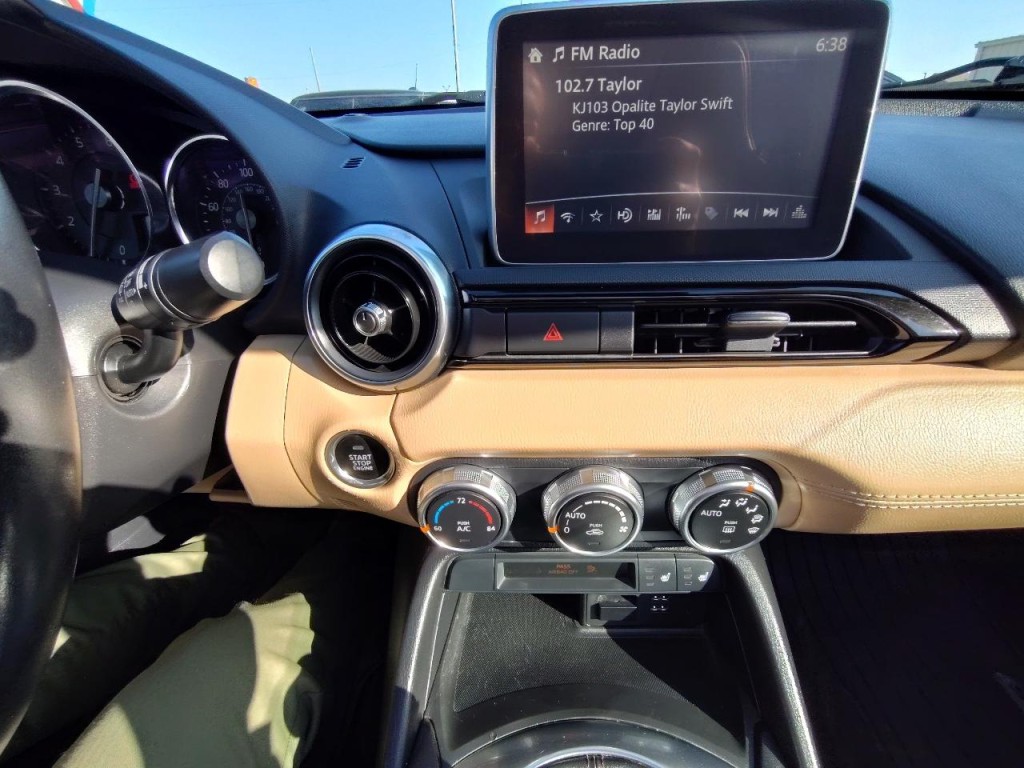 2016 Mazda MX-5 Miata Image 30