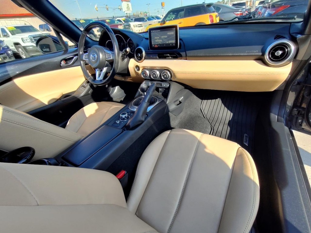 2016 Mazda MX-5 Miata Image 39