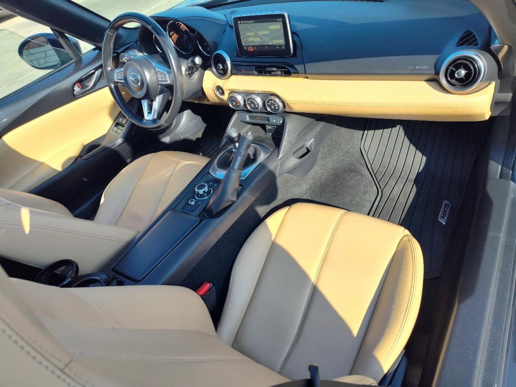 2016 Mazda MX-5 Miata Image 40