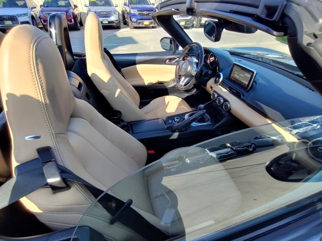 2016 Mazda MX-5 Miata Image 41