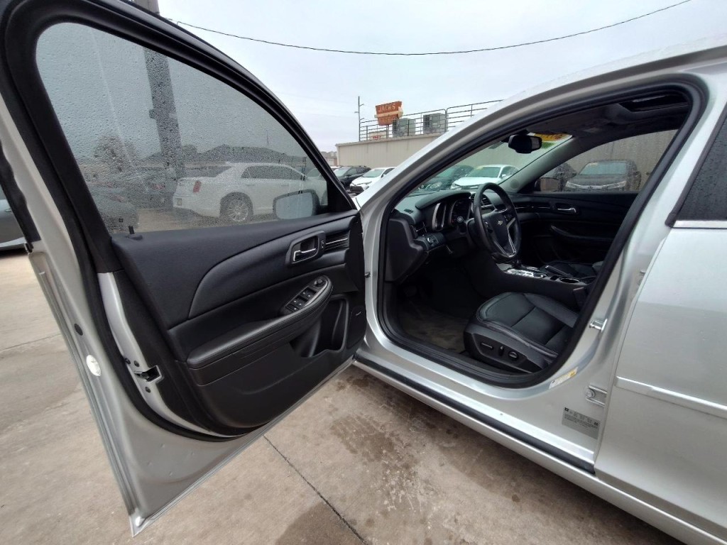 2015 Chevrolet Malibu Image 13