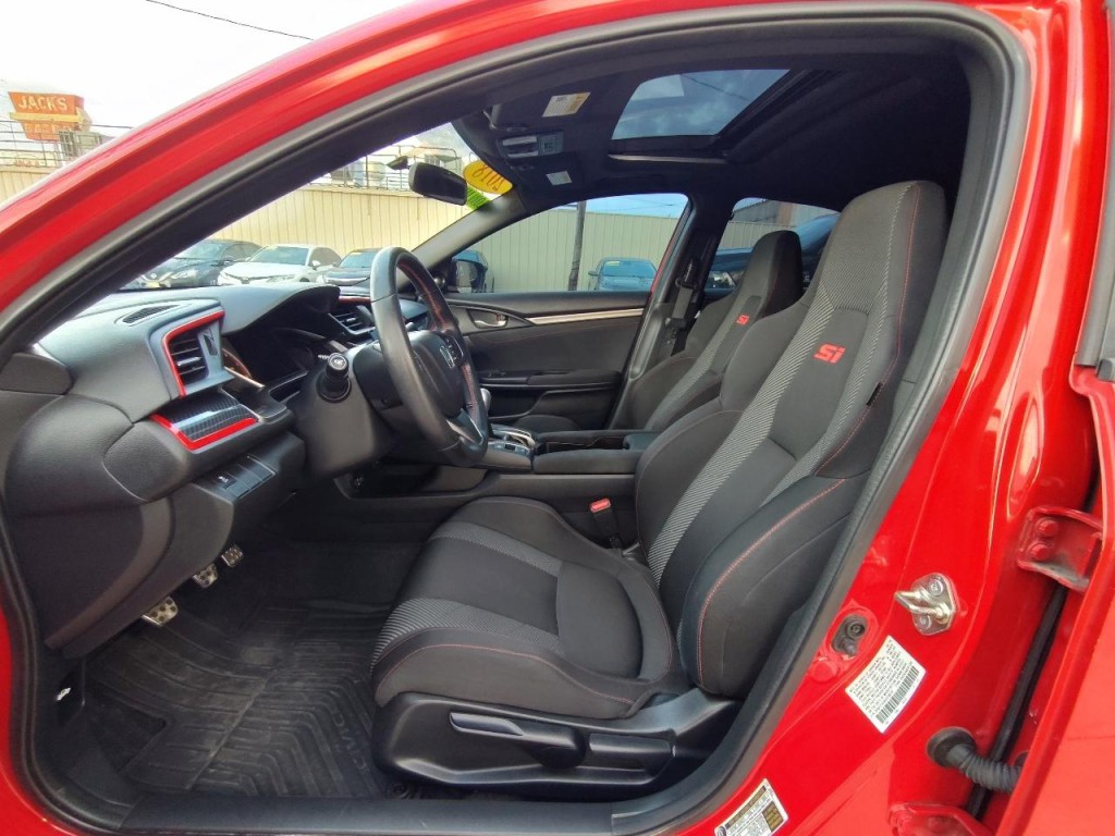 2018 Honda Civic Image 16