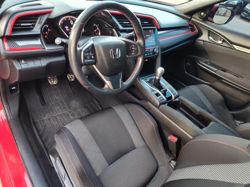 2018 Honda Civic Image 18