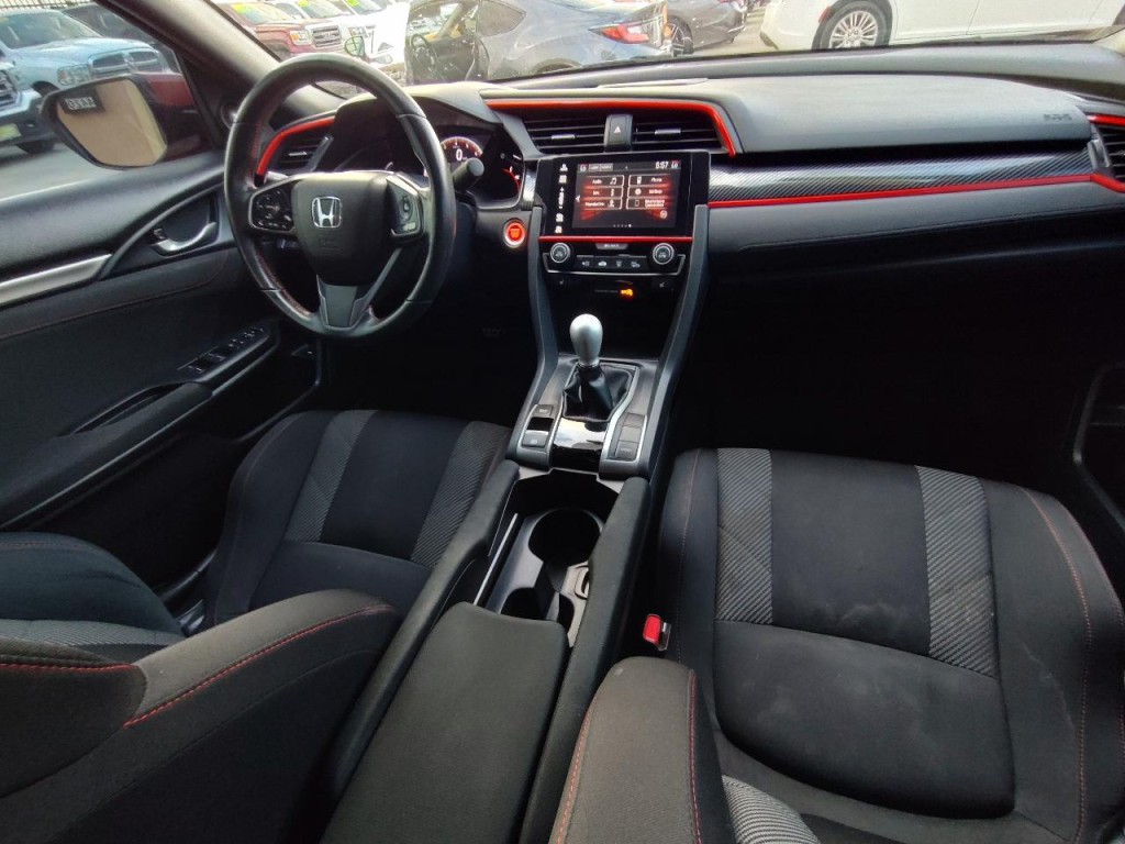 2018 Honda Civic Image 37