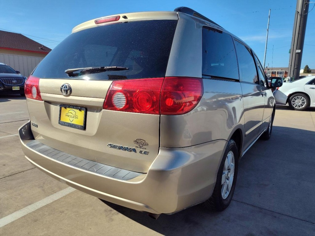 2006 Toyota Sienna Image 4