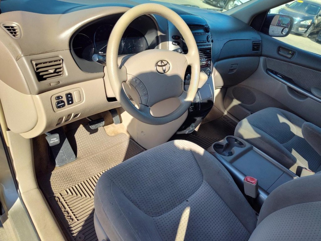 2006 Toyota Sienna Image 17
