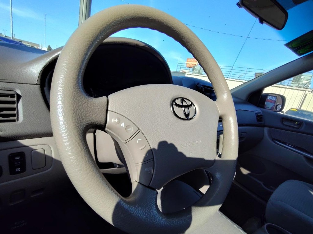 2006 Toyota Sienna Image 19
