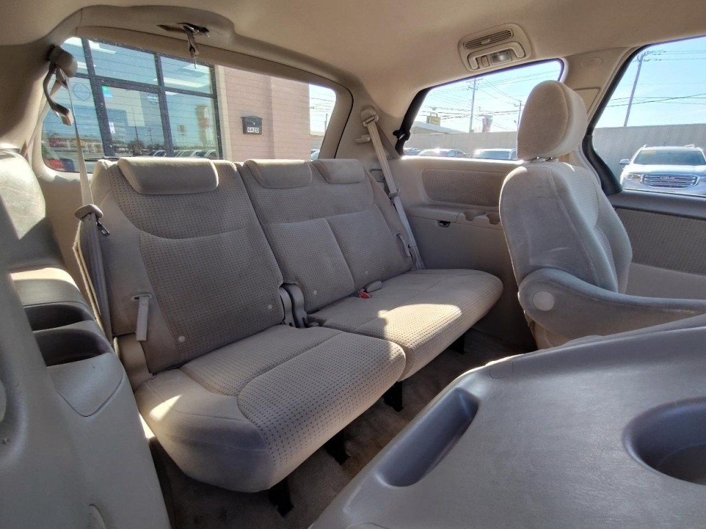 2006 Toyota Sienna Image 33