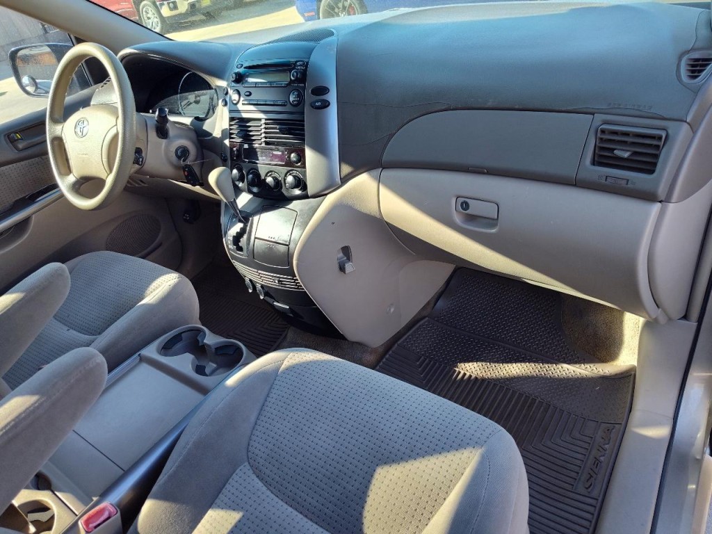 2006 Toyota Sienna Image 37